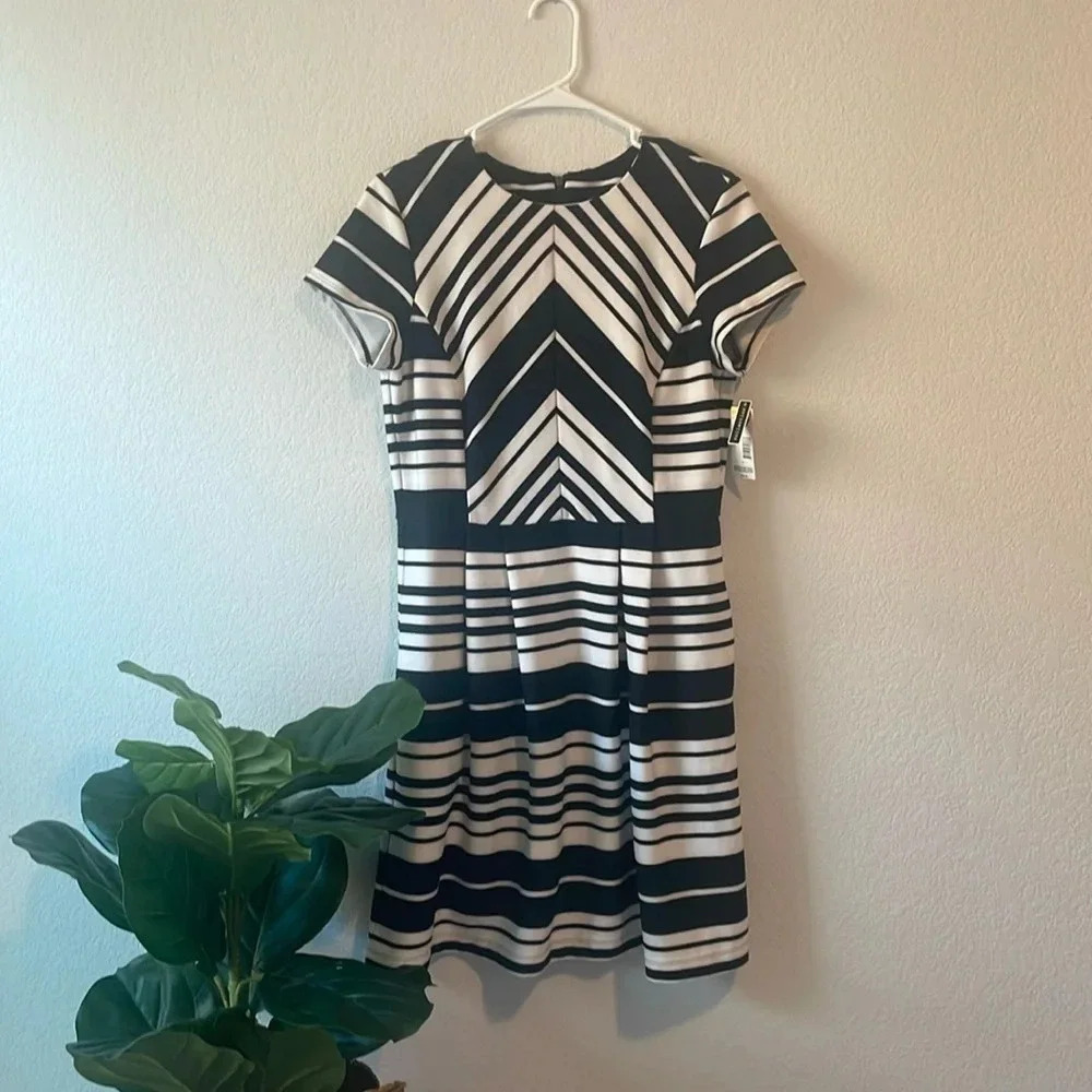 NWT Metaphor size 8 black and white dress